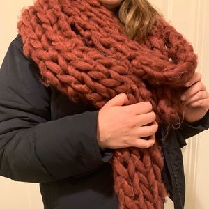 Free People NWOT chunky knit scarf